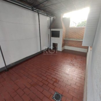 Apartamento à venda com 72m², 3 quartos no bairro São Geraldo em Porto Alegre