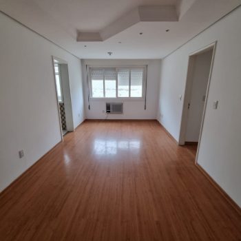 Apartamento à venda com 55m², 2 quartos, 1 vaga no bairro Partenon em Porto Alegre