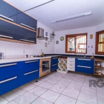 Casa Condominio à venda com 186m², 3 quartos, 1 suíte, 2 vagas no bairro Tristeza em Porto Alegre