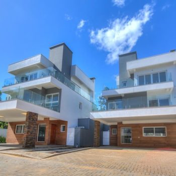 Casa Condominio à venda com 300m², 3 quartos, 3 suítes, 3 vagas no bairro Ipanema em Porto Alegre