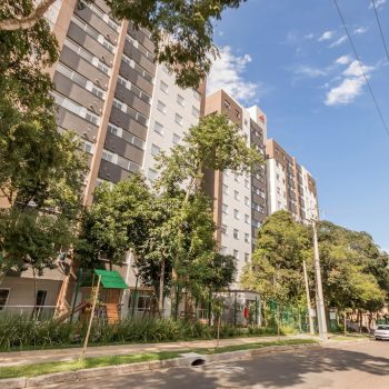 Apartamento à venda com 57m², 2 quartos, 1 suíte, 1 vaga no bairro Santo Antônio em Porto Alegre