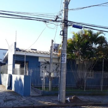 Casa à venda com 150m², 4 quartos no bairro Tristeza em Porto Alegre