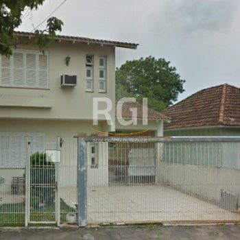 Casa à venda com 139m², 3 quartos, 1 suíte, 4 vagas no bairro Cristo Redentor em Porto Alegre