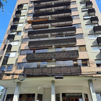 Apartamento à venda com 246m², 3 quartos, 1 suíte, 3 vagas no bairro Bela Vista em Porto Alegre