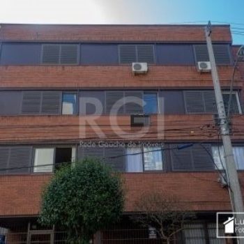 Apartamento à venda com 119m², 3 quartos, 1 suíte, 3 vagas no bairro Floresta em Porto Alegre