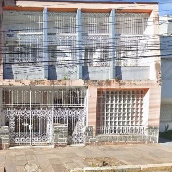 Casa à venda com 300m², 4 quartos no bairro Centro Histórico em Porto Alegre