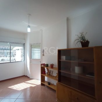 Apartamento à venda com 75m², 2 quartos no bairro São Geraldo em Porto Alegre