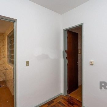 Apartamento à venda com 77m², 2 quartos, 1 vaga no bairro Petrópolis em Porto Alegre