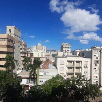 Apartamento à venda com 112m², 3 quartos, 1 suíte, 1 vaga no bairro Santana em Porto Alegre