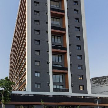 Apartamento à venda com 40m², 1 quarto, 1 vaga no bairro Azenha em Porto Alegre