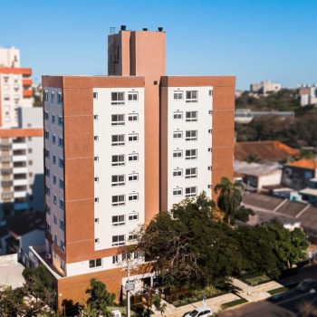 Apartamento à venda com 67m², 2 quartos, 1 suíte, 1 vaga no bairro Santana em Porto Alegre