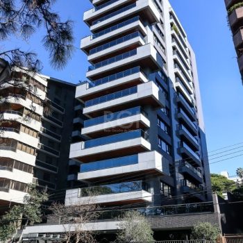 Apartamento à venda com 256m², 3 quartos, 3 suítes, 4 vagas no bairro Moinhos de Vento em Porto Alegre