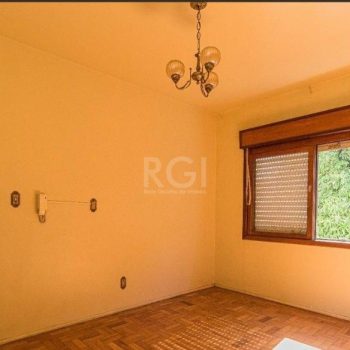 Apartamento à venda com 76m², 3 quartos, 1 vaga no bairro Jardim Planalto em Porto Alegre