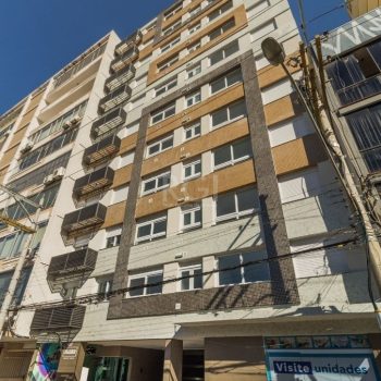 Apartamento à venda com 35m², 1 quarto, 1 vaga no bairro Centro Histórico em Porto Alegre