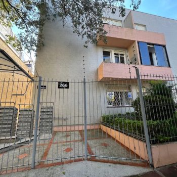 Apartamento à venda com 68m², 2 quartos no bairro Auxiliadora em Porto Alegre