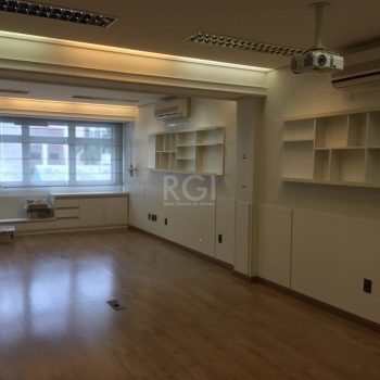 Conjunto/Sala à venda com 73m² no bairro Petrópolis em Porto Alegre