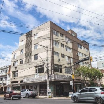 Apartamento à venda com 82m², 2 quartos no bairro São Geraldo em Porto Alegre