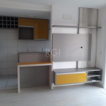 Apartamento à venda com 67m², 2 quartos, 1 suíte, 1 vaga no bairro São Geraldo em Porto Alegre