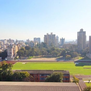 Apartamento à venda com 76m², 2 quartos, 1 suíte, 2 vagas no bairro Menino Deus em Porto Alegre