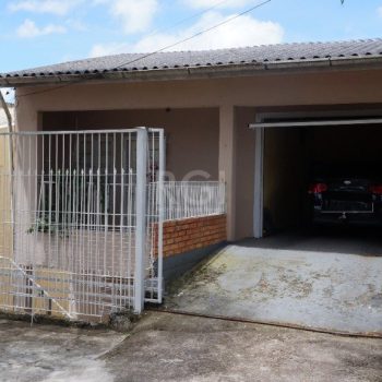 Casa à venda com 280m², 5 quartos, 1 vaga no bairro Partenon em Porto Alegre