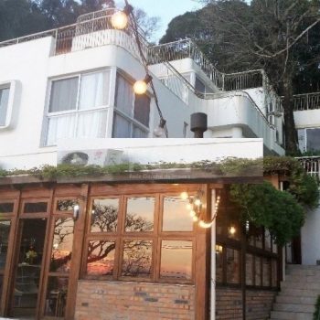 Casa à venda com 307m², 3 quartos, 3 suítes no bairro Ipanema em Porto Alegre