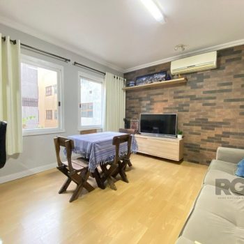 Apartamento à venda com 64m², 2 quartos, 1 vaga no bairro Petrópolis em Porto Alegre