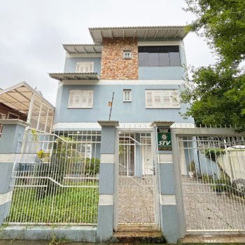 Casa à venda com 269m², 3 quartos, 2 suítes, 2 vagas no bairro Tristeza em Porto Alegre