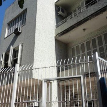 Casa à venda com 100m², 4 quartos, 1 suíte no bairro Santana em Porto Alegre