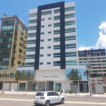 Apartamento à venda com 83m², 3 quartos, 2 suítes, 2 vagas no bairro Centro em Capão da Canoa