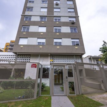 Apartamento à venda com 65m², 3 quartos, 1 suíte, 1 vaga no bairro Petrópolis em Porto Alegre