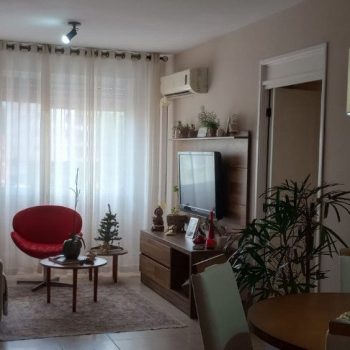 Apartamento à venda com 67m², 2 quartos, 1 vaga no bairro Cristal em Porto Alegre