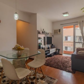 Apartamento à venda com 58m², 2 quartos, 1 vaga no bairro Jardim Carvalho em Porto Alegre