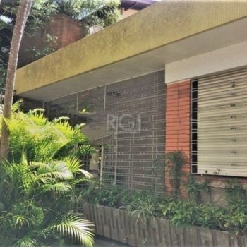 Casa à venda com 280m², 3 quartos, 1 suíte, 4 vagas no bairro Menino Deus em Porto Alegre