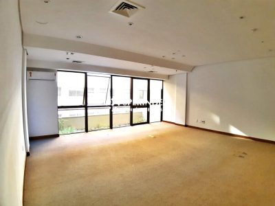 Sala para alugar com 57m², 1 vaga no bairro Auxiliadora em Porto Alegre - Foto 2