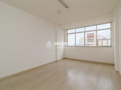 Sala para alugar com 54m² no bairro Centro em Porto Alegre - Foto 2