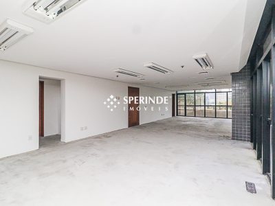 Sala para alugar com 239m², 1 vaga no bairro Santana em Porto Alegre - Foto 4