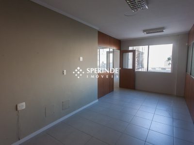 Sala para alugar com 250m² no bairro Partenon em Porto Alegre - Foto 11