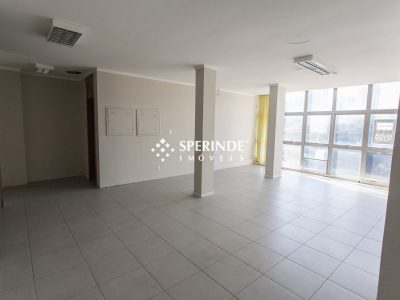 Sala para alugar com 250m² no bairro Partenon em Porto Alegre - Foto 13