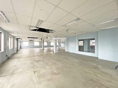 Andar para alugar com 479m² no bairro Centro em Porto Alegre - Foto 10