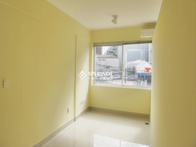 Sala para alugar com 47m² no bairro Menino Deus em Porto Alegre - Foto 3