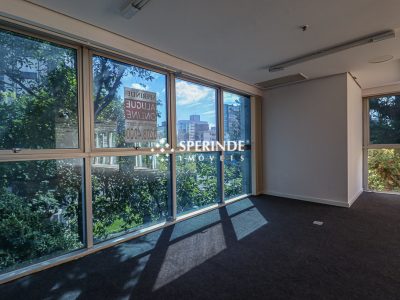 Sala para alugar com 102m², 1 vaga no bairro Petrópolis em Porto Alegre - Foto 11