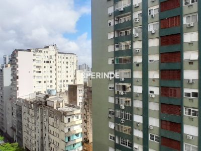 Apartamento para alugar com 40m², 1 quarto no bairro Centro em Porto Alegre - Foto 12