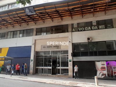 Apartamento para alugar com 40m², 1 quarto no bairro Centro em Porto Alegre - Foto 13