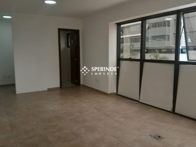 Sala para alugar com 73m², 1 vaga no bairro São Pelegrino em Caxias do Sul - Foto 7