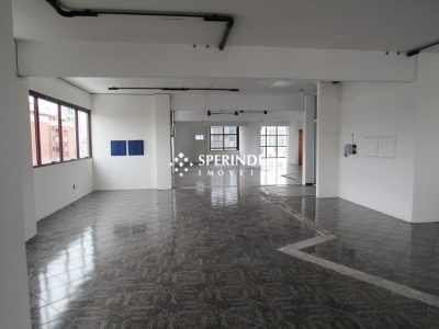 Sala para alugar com 310m², 4 vagas no bairro Centro em Caxias do Sul - Foto 7