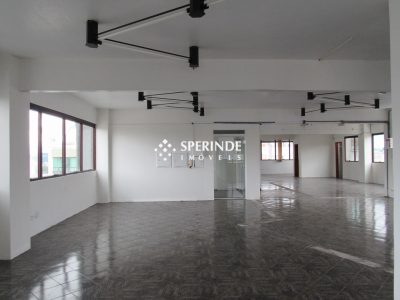 Sala para alugar com 310m², 4 vagas no bairro Centro em Caxias do Sul - Foto 10