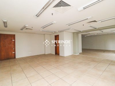 Sala para alugar com 90m² no bairro Centro em Porto Alegre - Foto 4