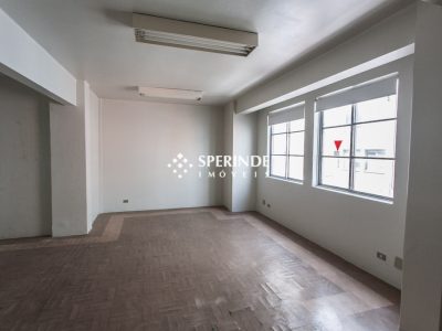 Sala para alugar com 207m² no bairro Centro em Porto Alegre - Foto 11