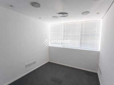 Sala para alugar com 655m², 1 vaga no bairro Cidade Baixa em Porto Alegre - Foto 15