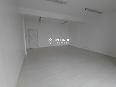 Sala para alugar com 40m² no bairro Centro em Caxias do Sul - Foto 8